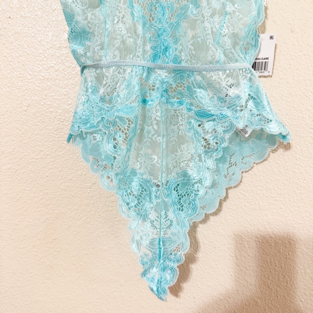 NWT In Bloom by Jonquil Lilith Lace Thong Teddy in Clearwater Tiffany Blue Large - Picture 8 of 8